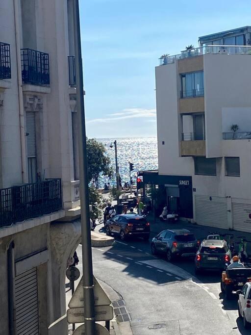 Joli Appartement Tres Proche De La Mer Marsilia Exterior foto